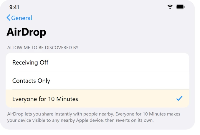 iPhone AirDrop receiving options set to Everyone for 10 Minutes