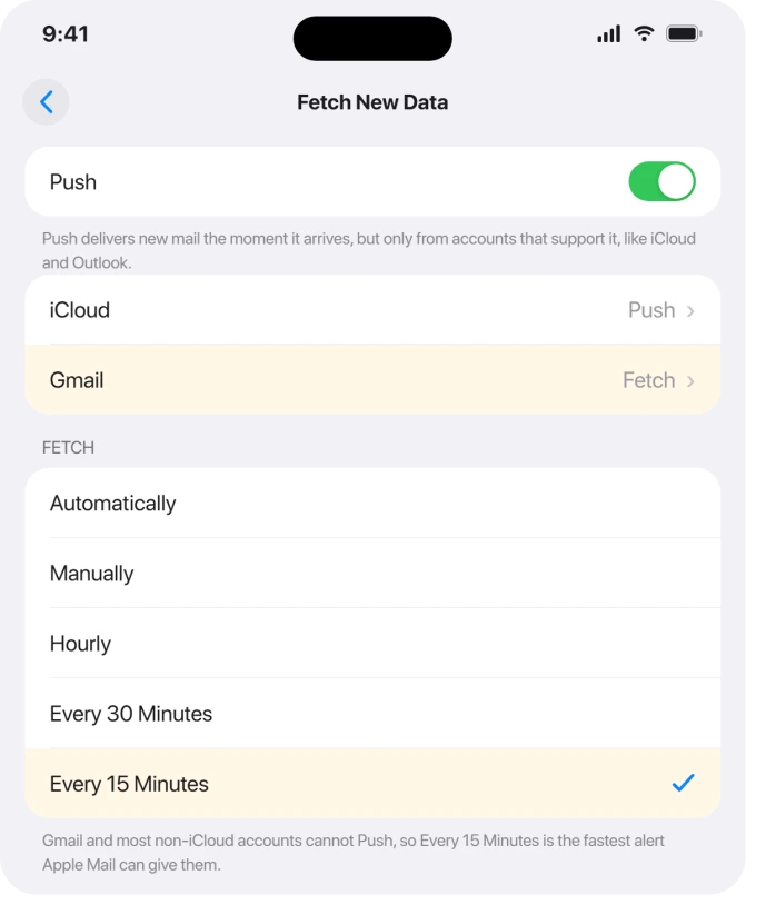 The Fetch New Data screen with iCloud on Push and Gmail on Fetch
