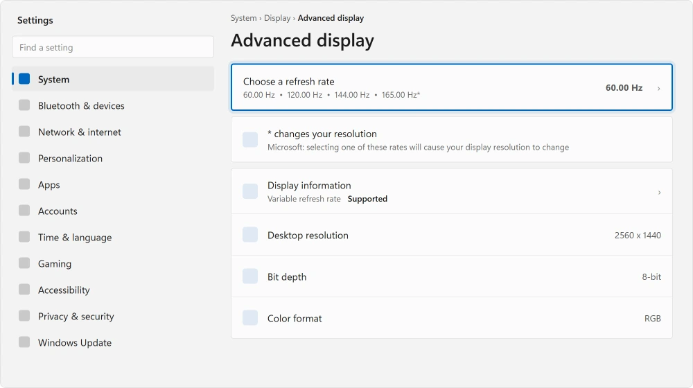 Advanced display settings with the refresh rate dropdown