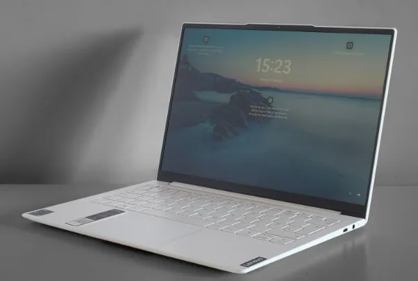 Lightweight laptops: